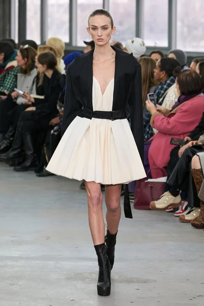 Look 37